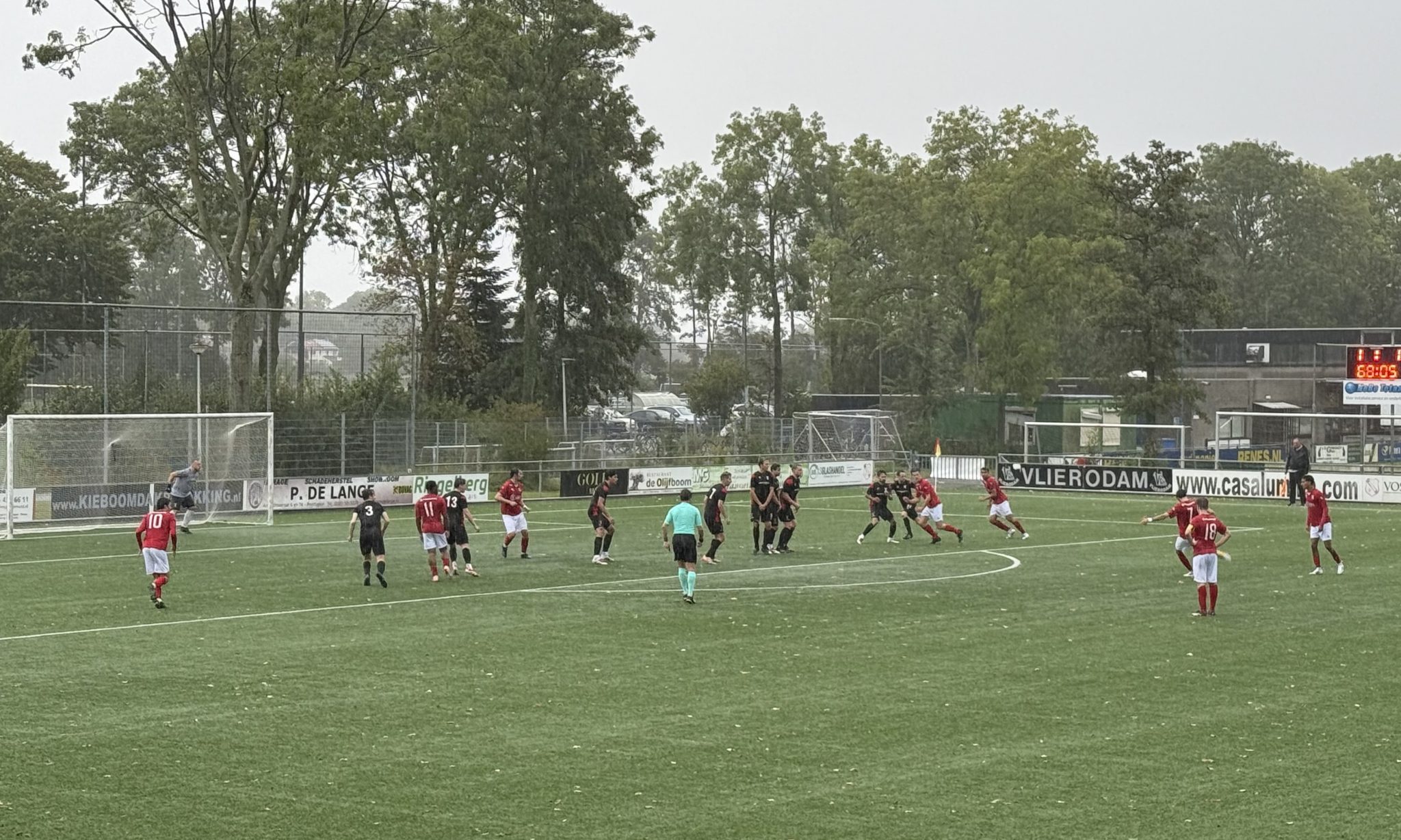 vv Rhoon tankt zelfvertrouwen tegen Slikkerveer