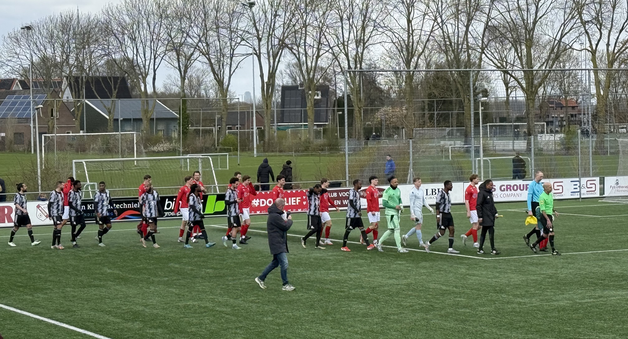 vv Rhoon diep in degradatiezorgen na verlies tegen Zwarte Pijl