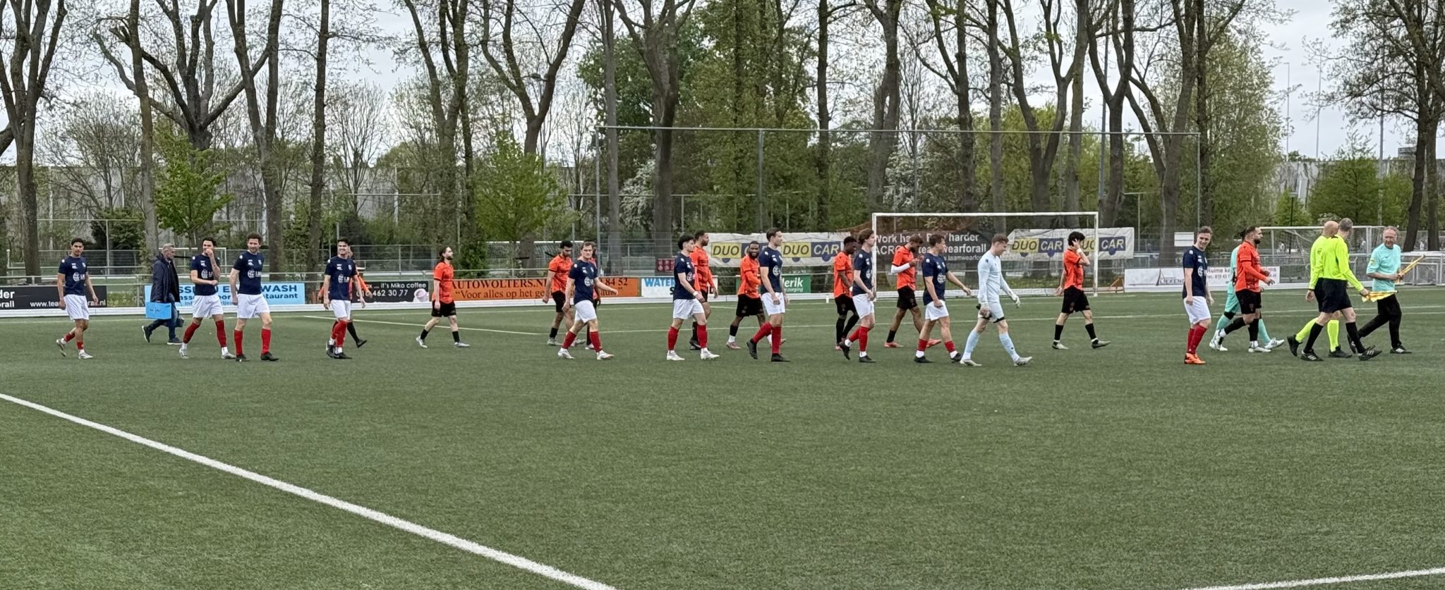 vv Rhoon en HBSS delen de punten